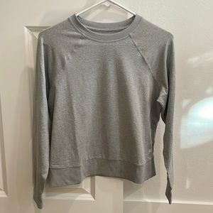 Vuori Long Sleeve Halo Crew Pale Grey Heather XXS